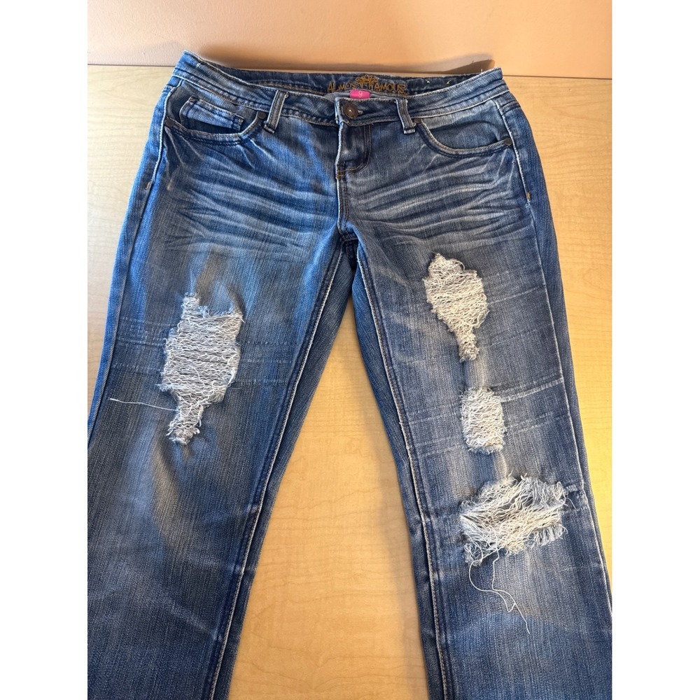 Almost Famous Womens Distressed Skinny Jeans Medium Wash Ripped Denim Size 9